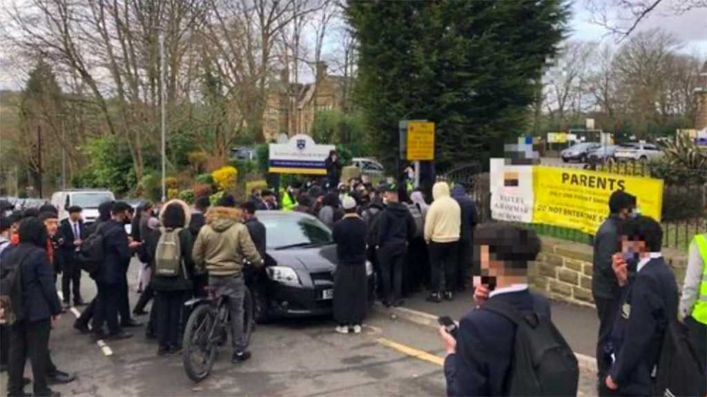 Prophet Muhammad Cartoon Triggers 2nd Day of Protests Outside UK School