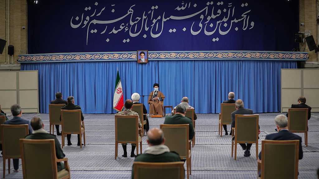 Imam Khamenei Hails Martyrs as Role Models for the Youth