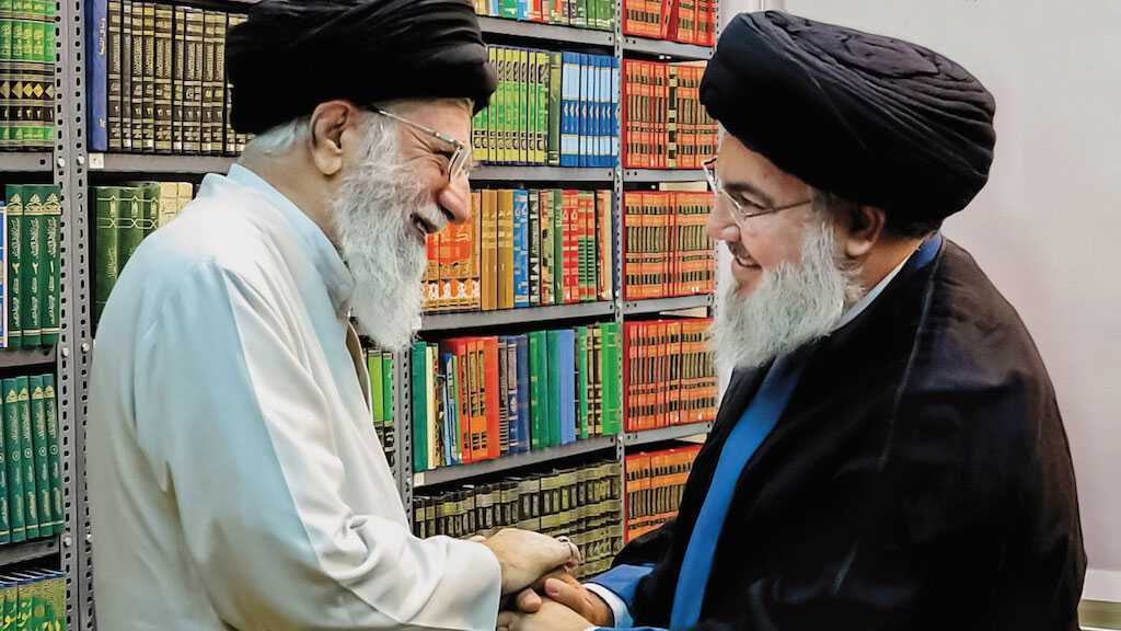 Imam Khamenei Wishes Success for Hezbollah, Palestinian Movements
