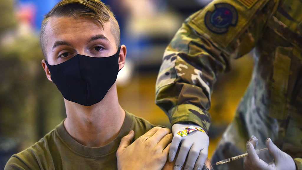 US Military Brass to Decide Whether to Issue COVID-19 Vaccine Mandate for Troops