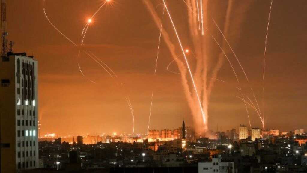 ‘Israel’ Admits Defeat After ‘Highest Ever Rate’ Of Palestinian Missiles Targets the Occupied Territories