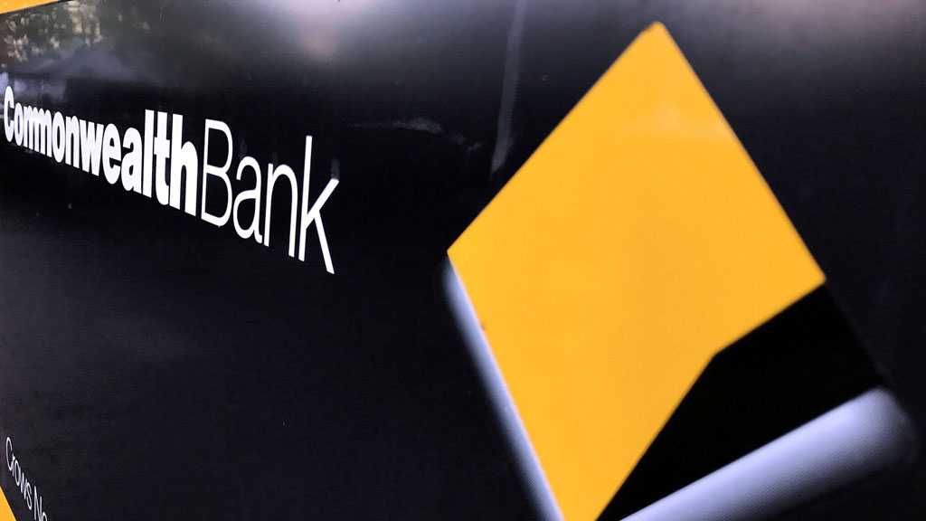 Top US Airlines, Major Australian Banks Report Online Outages
