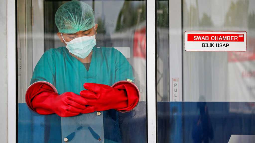 Experts Warn on Indonesia COVID Surge