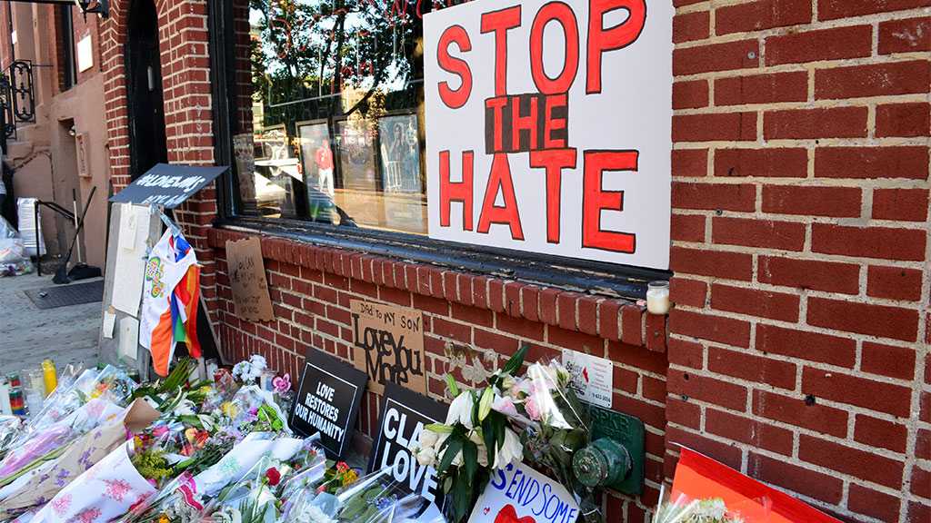 FBI: Hate Crimes in US Rise to Highest Level in 12 Years