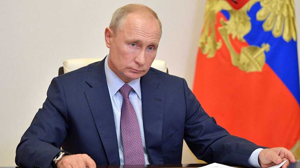 Putin to Self-Isolate After COVID-19 Case Confirmed in Entourage