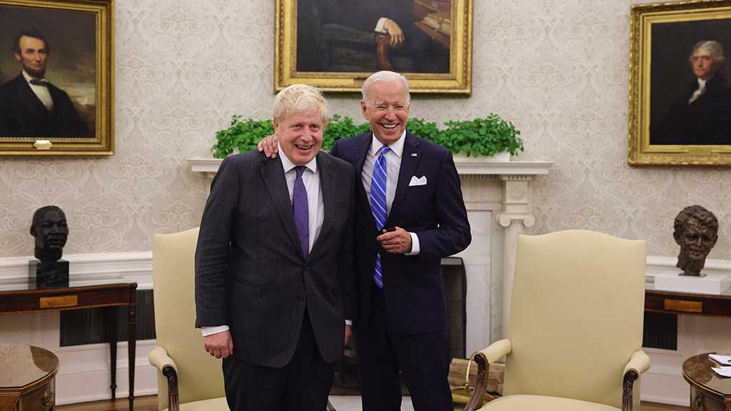 Awkward Moment as WH Staff Cuts Off Biden-Johnson Meeting in Mid-Sentence