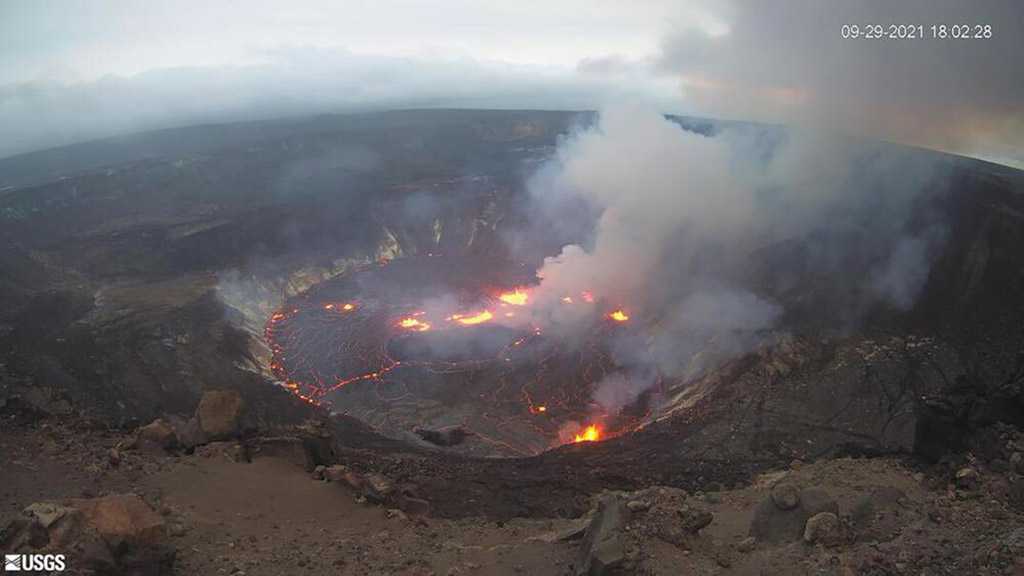 Hawaii’s Kilauea Volcano Erupts, Putting Big Island on Alert