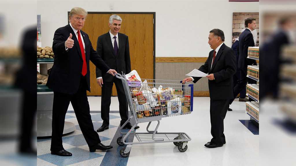 Trump Blames WH 24/7 Kitchen for Presidential Weight Gain
