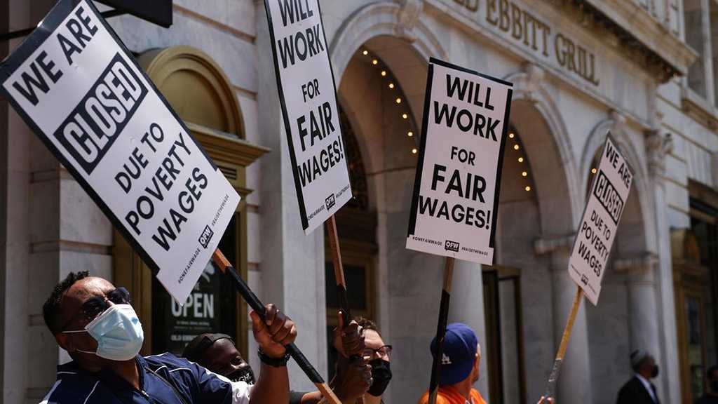 US: Record Numbers in Workers Quitting Their Jobs
