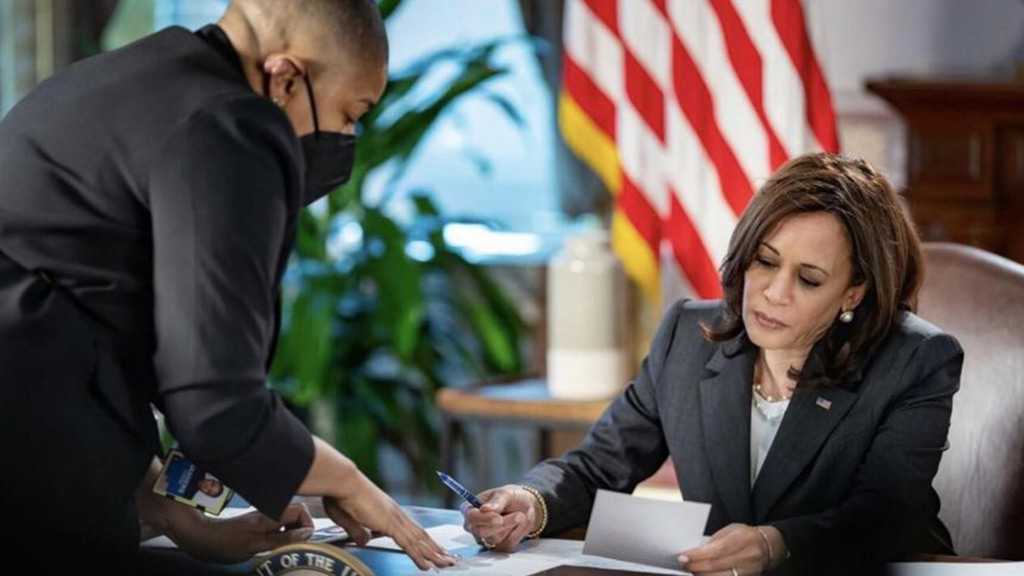 Kamala Harris’ Chief Spokesperson to Leave Office