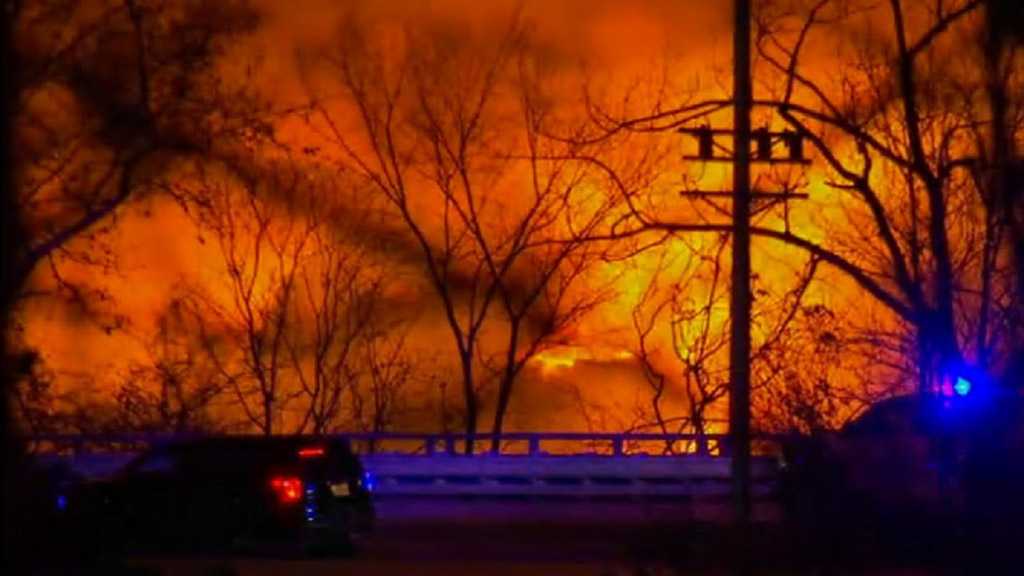 Massive Blaze Sweeps through New Jersey Chemical Plant