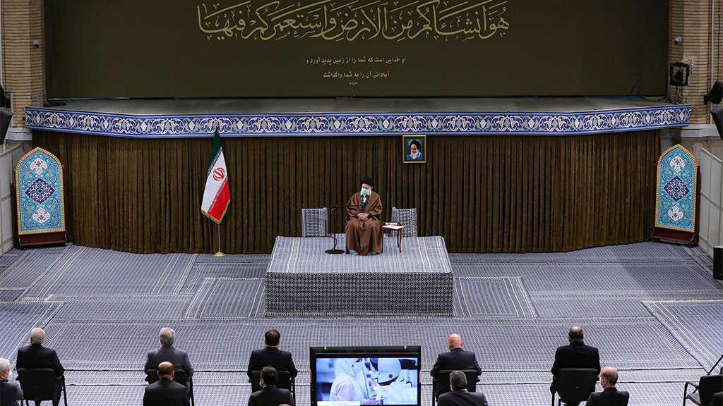 Imam Khamenei Hails Iranian Producers’ Struggle amid Sanctions as One of the Greatest Acts of Worship