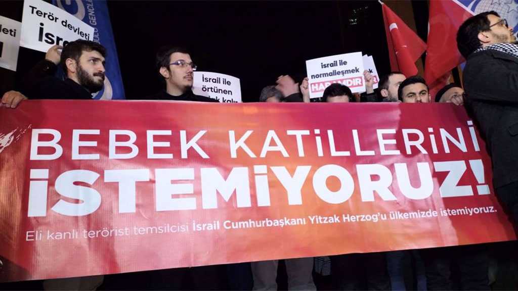 Protesters March On ‘Israeli’ Embassy against Herzog’s Planned Visit to Turkey