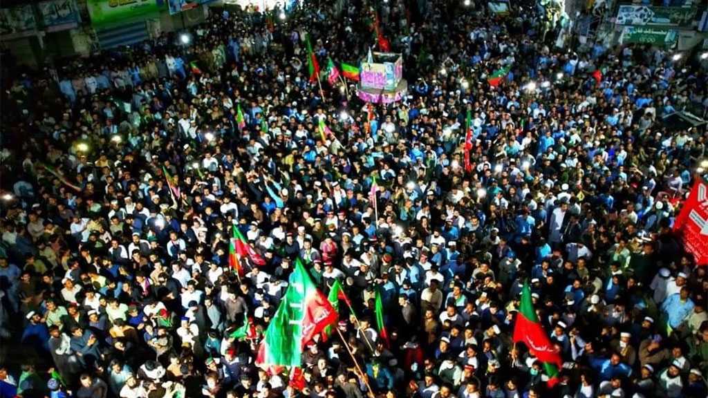 Pakistan: Mass protests against Imported Gov’t, Khan’s Party Threatens to Resign en Masse