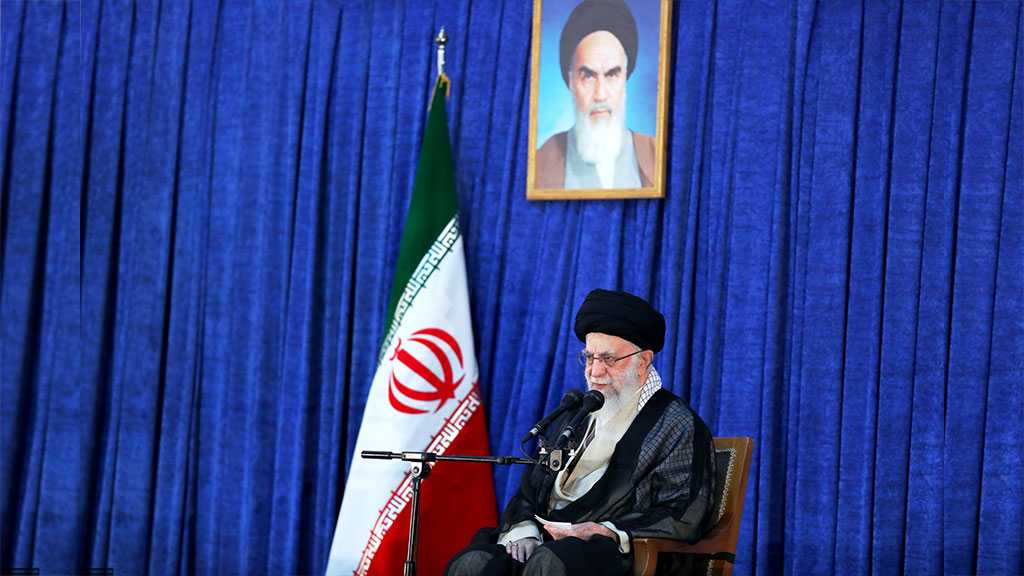 Imam Khamenei: Imam Khomeini Helps Young Generation Find Its Way