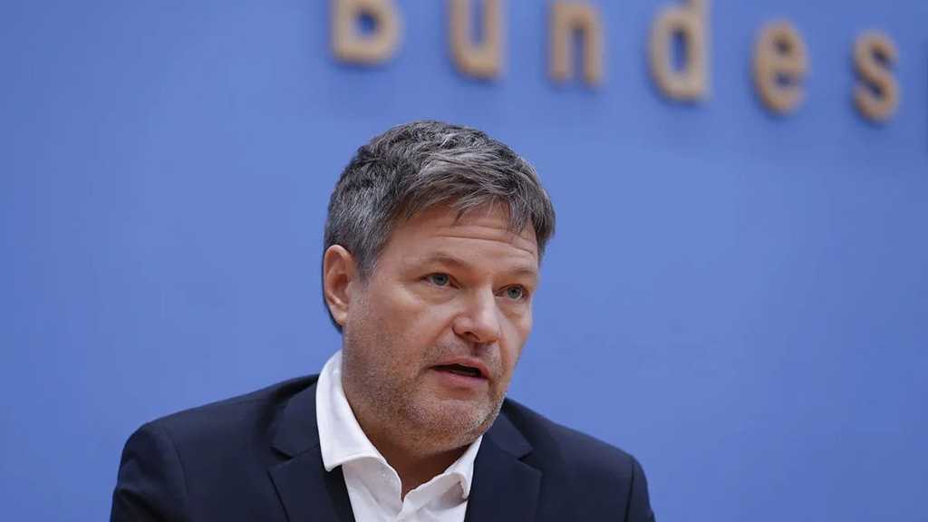 German Economy Minister: Berlin, Moscow Locked in Arm-Wrestling Match