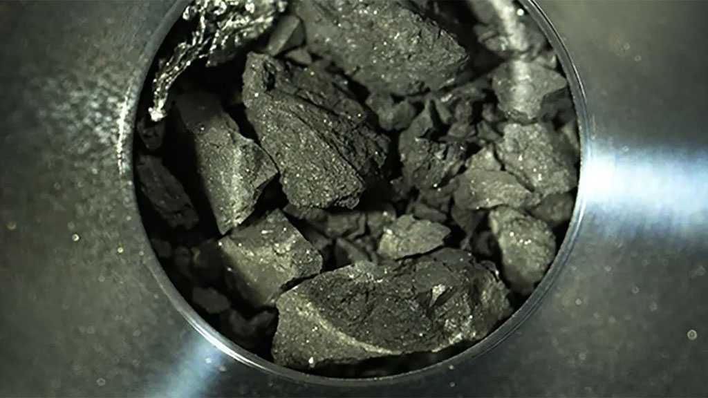 Water Found in Asteroid Dust May Offer Clues to Origins of Life on Earth