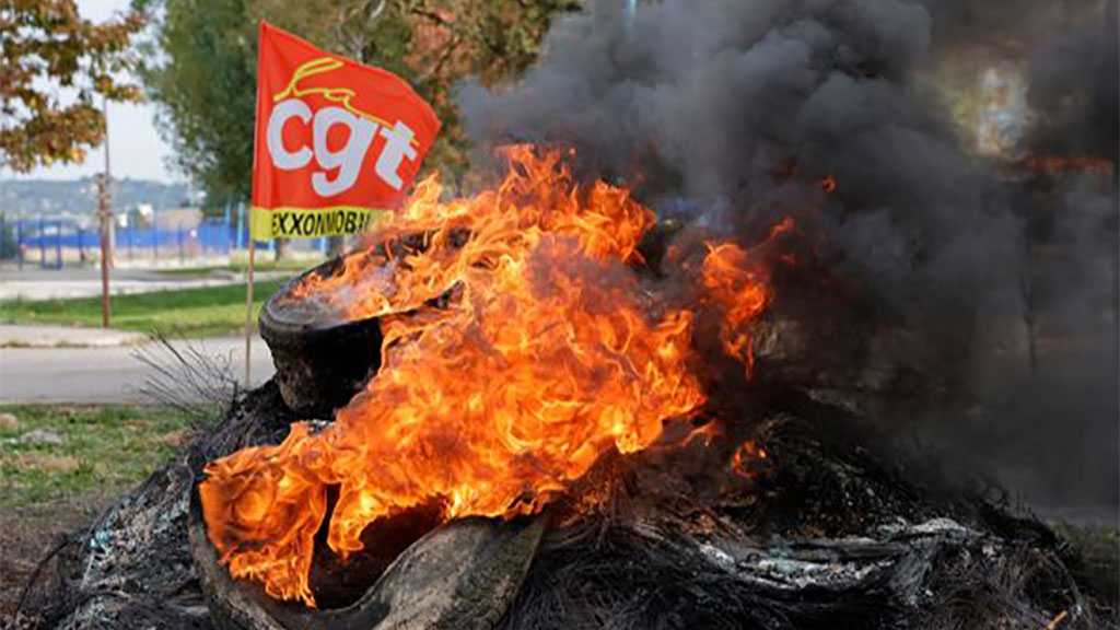 France Orders Fuel Depot Strikers back to Work, Union Vows Challenge  