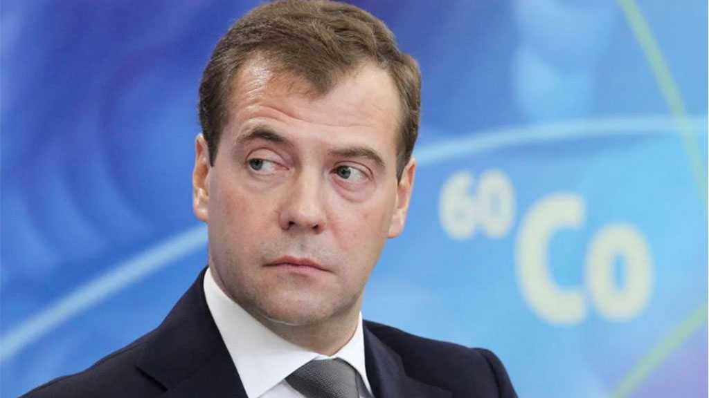 Medvedev: ’Israeli’ Plan to Provide Ukraine With Arms A Very Foolish Move