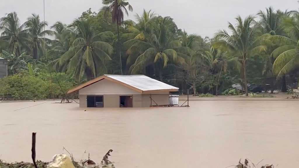 Philippines’ Death Toll from Tropical Storm Nalgae Hits 72