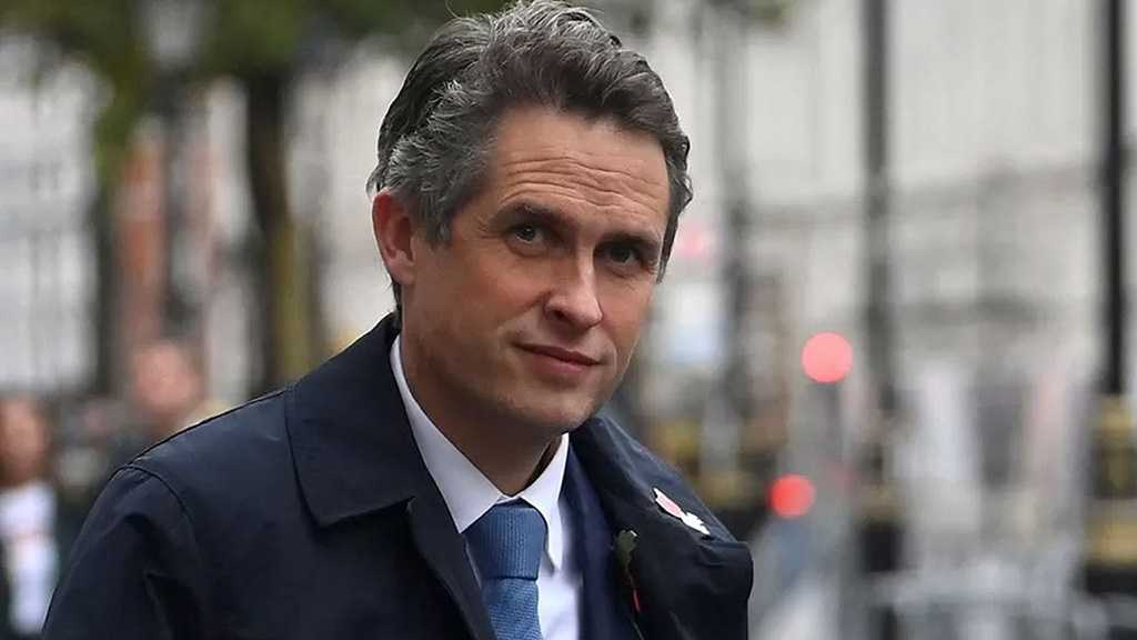 UK Minister Gavin Williamson Resigns Over Bullying Claims