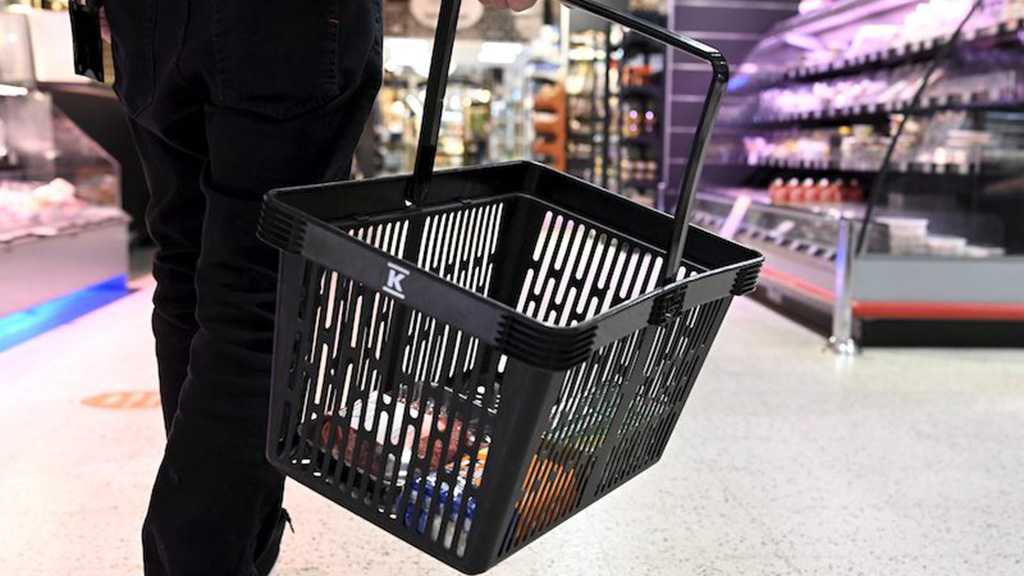 Survey: One in Three Finns Cannot Get by on Current Salary