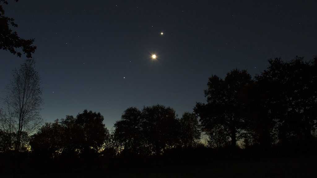 Jupiter And Venus Seen in A Rare Planetary Conjunction