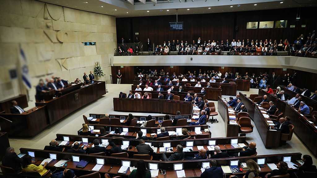 “Israeli” Knesset Approves Draft Law to Block Removal of PM