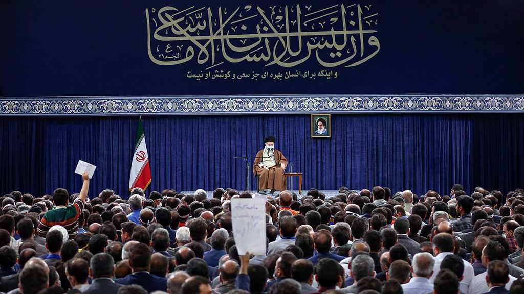 Imam Khamenei: Authorities Must Fight Corruption Vigorously