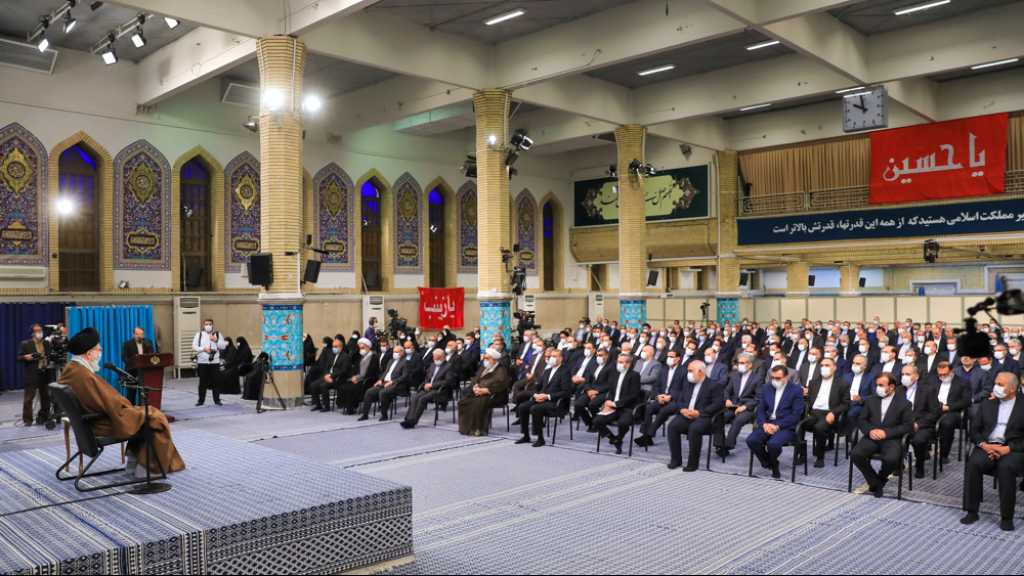Imam Khamenei: Dignity in Foreign Policy Means Denial of Diplomacy of Submission