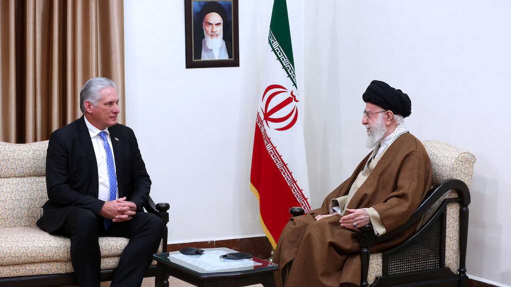 Imam Khamenei: A Global Alliance Against US, Western Aggressions Is Necessary