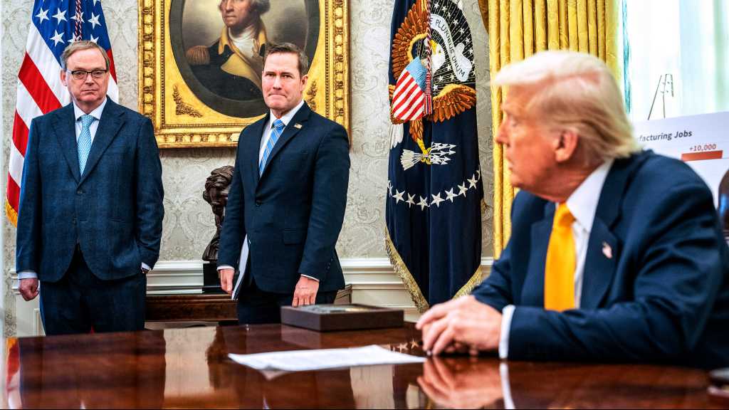 Trump Confirms Waltz’s Departure