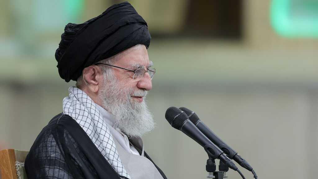 Imam Khamenei: The US Fuels Conflict Under the Pretext of Peace