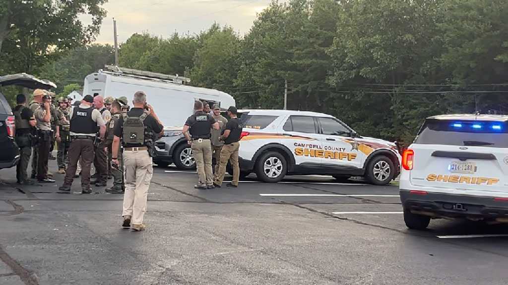 Virginia Standoff: Three Deputies Injured While Serving Warrants