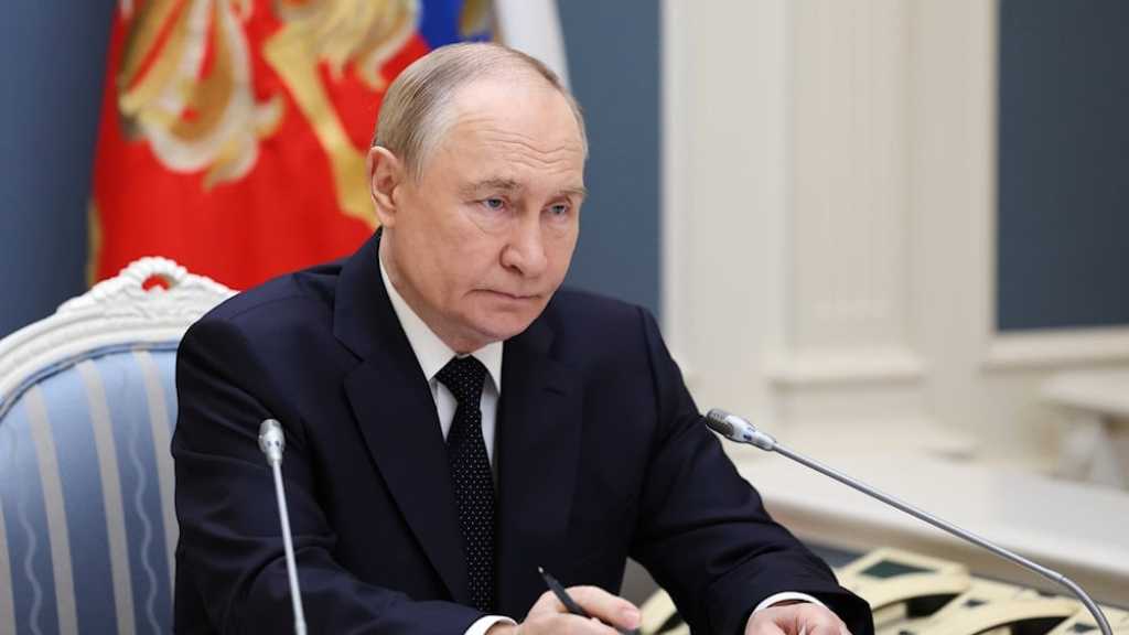 Putin Hits Back at US Sanctions, Delays Hungary Summit