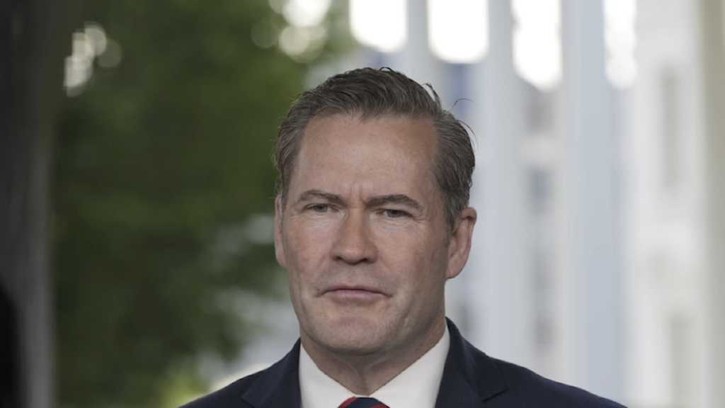 Waltz Talks Gaza Security with Palestinian Diplomats