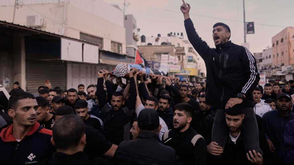 “Israel” Martyrs Two Palestinians in Raids on West Bank