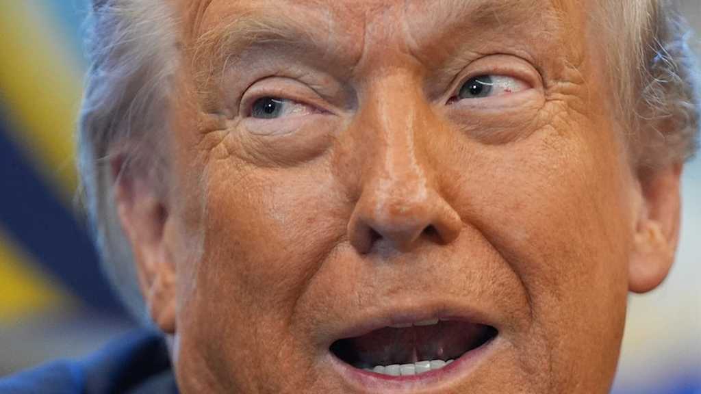 Trump Signs Law Forcing Release of Epstein Files After Congressional Pressure