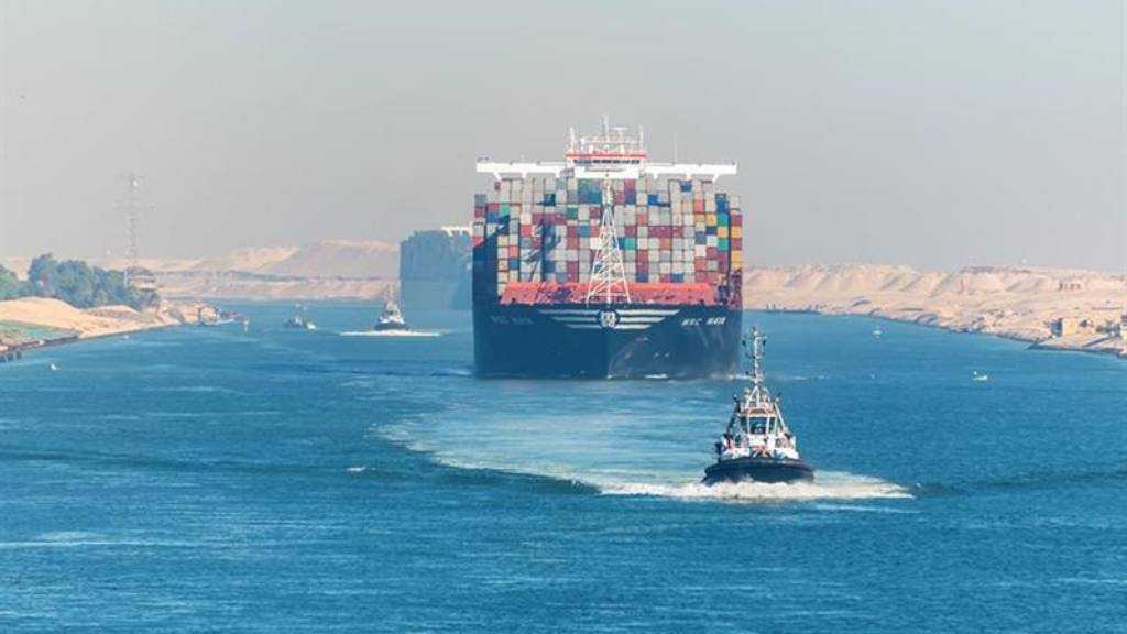 Ship-Owners Retreat As Hormuz War-Risk Insurance Demand Falls