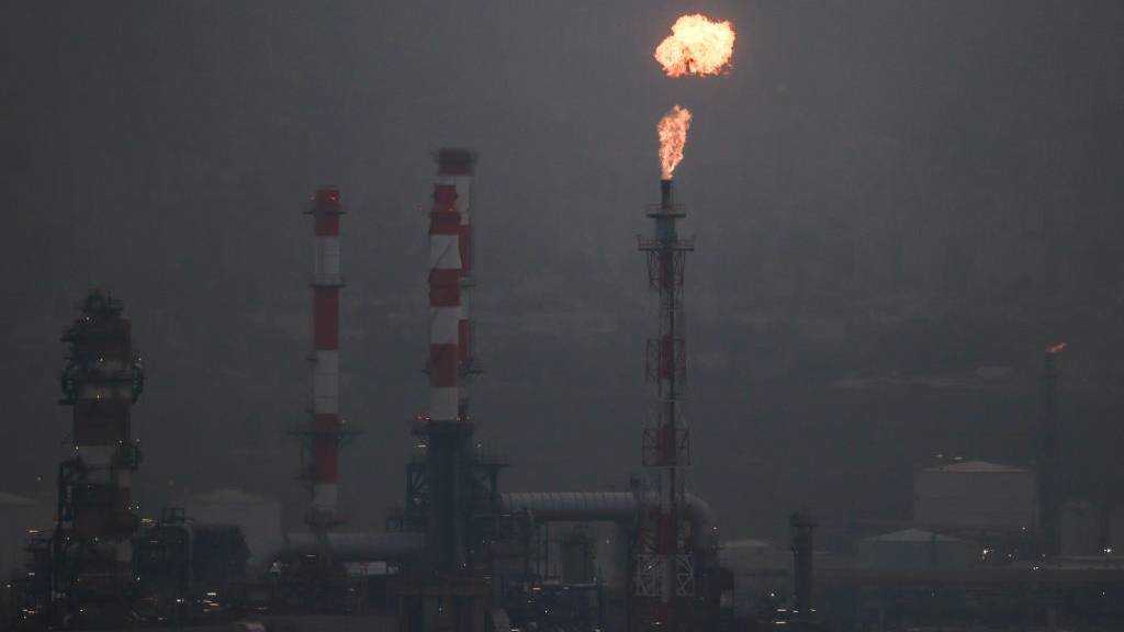 Oil Prices Rise above $100 A Barrel for First Time since July