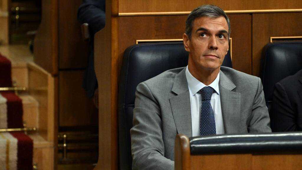 Spain: Sanchez Calls Snap Election for 29 Nov after Housing Defeat
