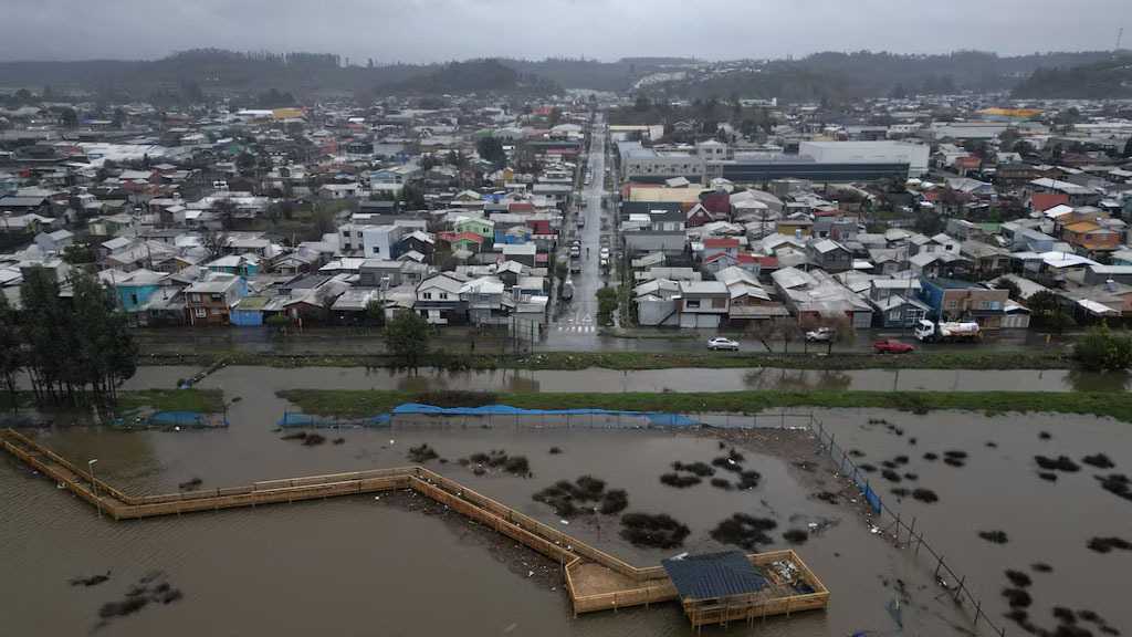 Chile’s Santiago Region Placed Under Yellow Alert as Heavy Rain Triggers Flooding