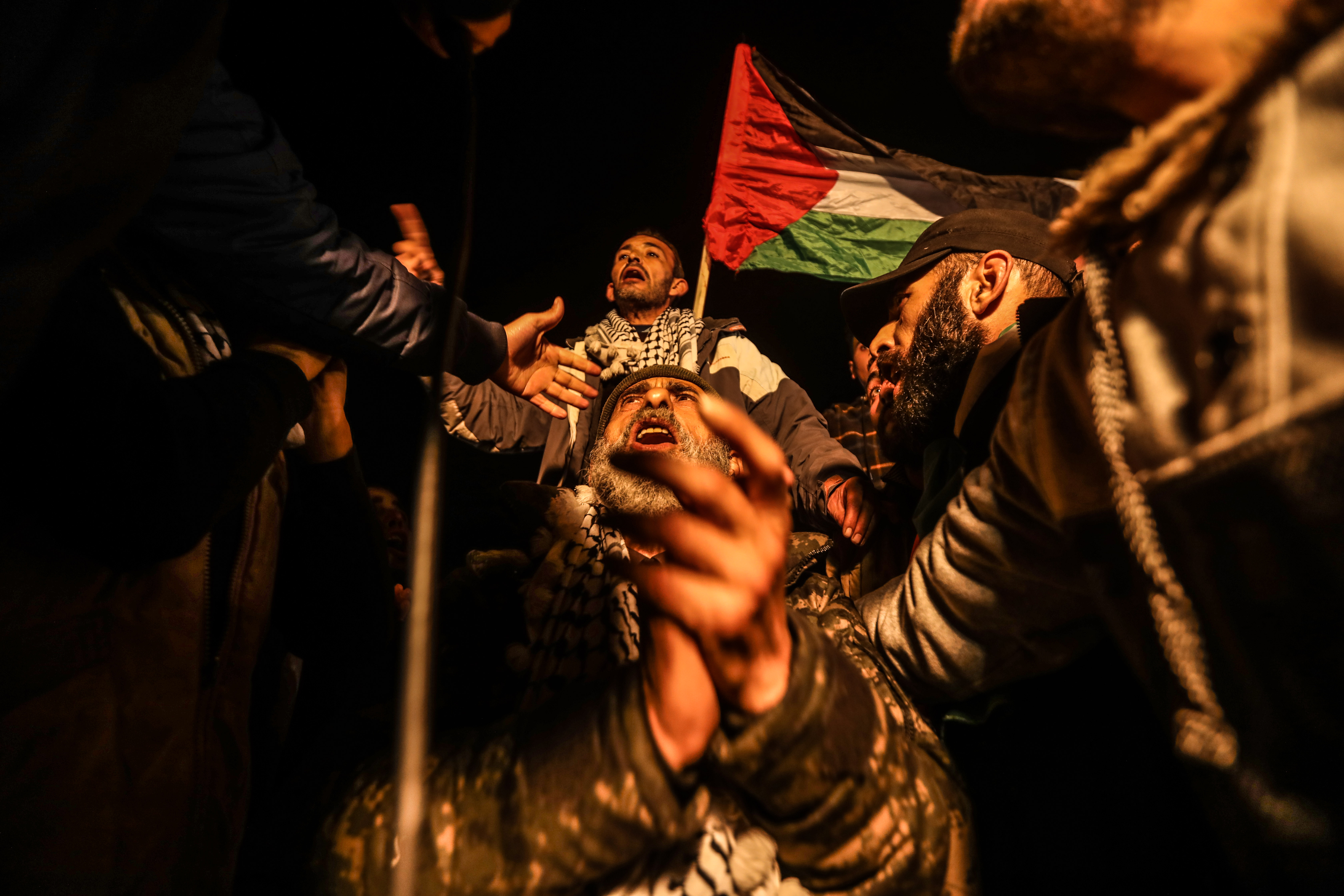 Against the ’Deal of the Century’: Gazans Stage Rallies, Burn ’Israeli’ Flag