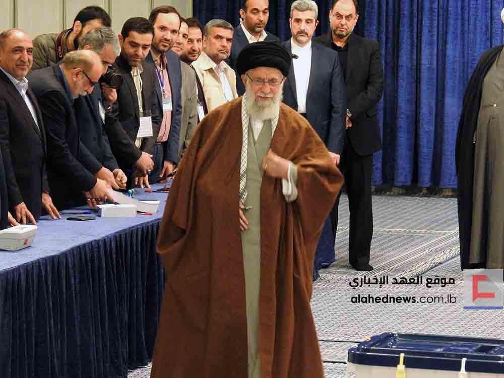 Imam Khamenei Votes in 11th Parliamentary Elections 