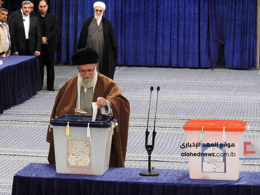 Imam Khamenei Votes in 11th Parliamentary Elections 