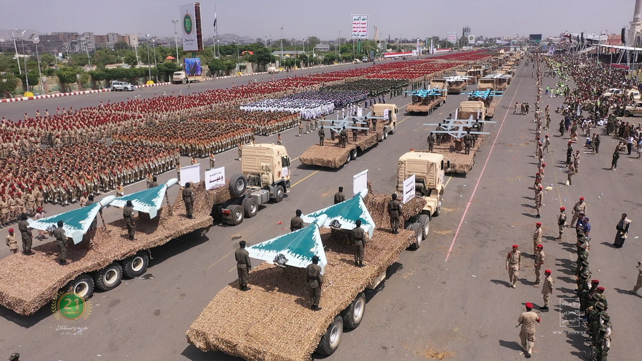 Yemeni Army Unveils Strategic Weapons of Deterrence in a Prominent Military Parade in the Capital Sanaa [Photos]