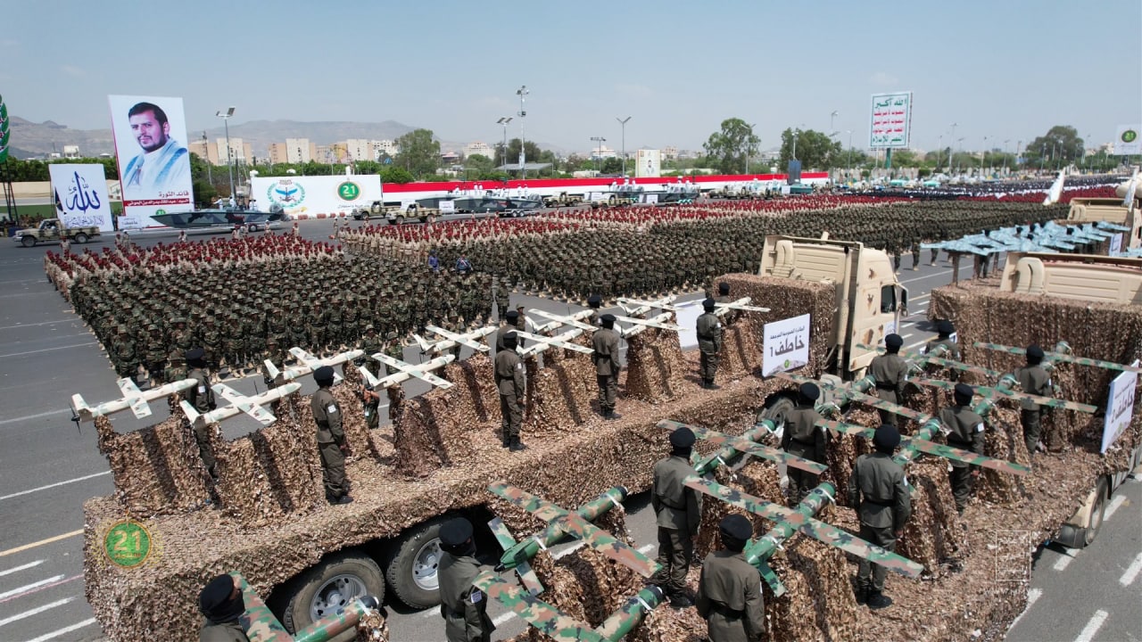 Yemeni Army Unveils Strategic Weapons of Deterrence in a Prominent Military Parade in the Capital Sanaa [Photos]