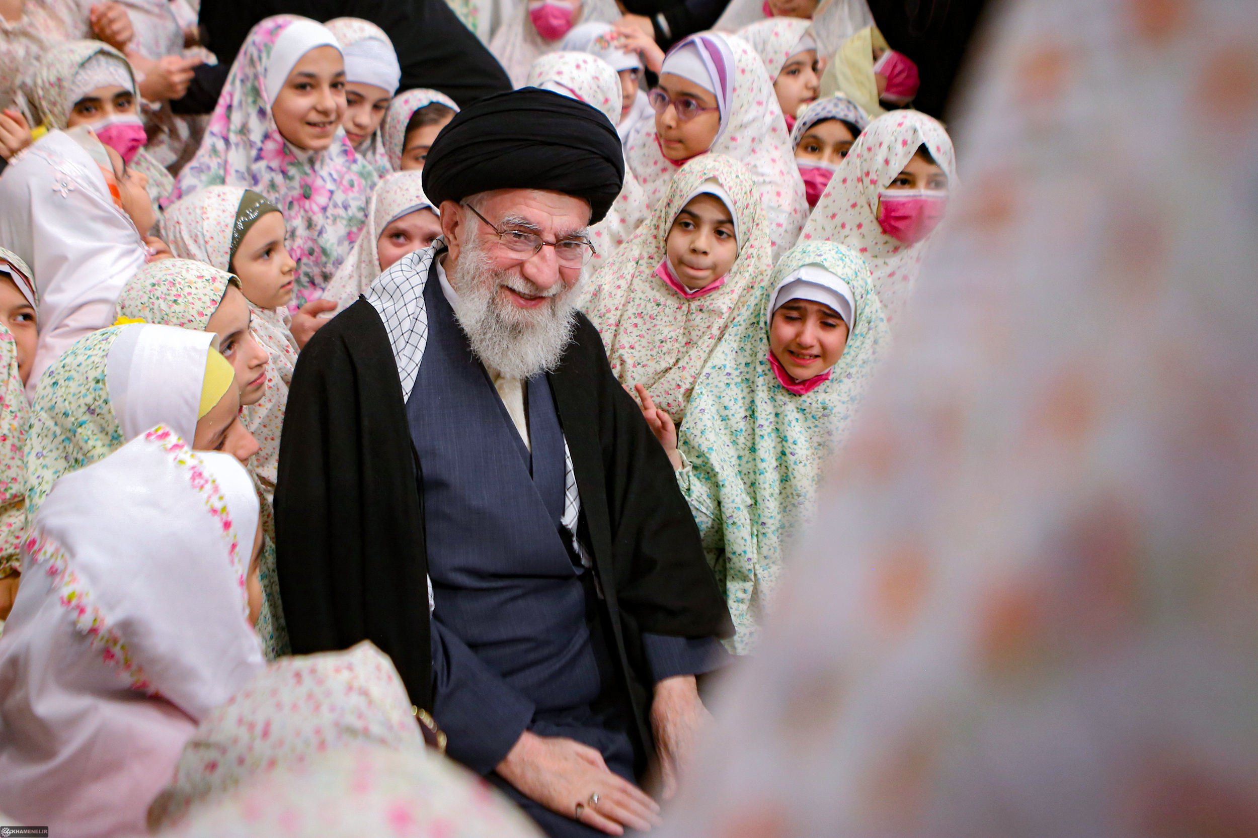 Imam Khamenei To Young Girls: Study for Iran’s Progress, Try to Be One of The Outstanding Women [Photos]