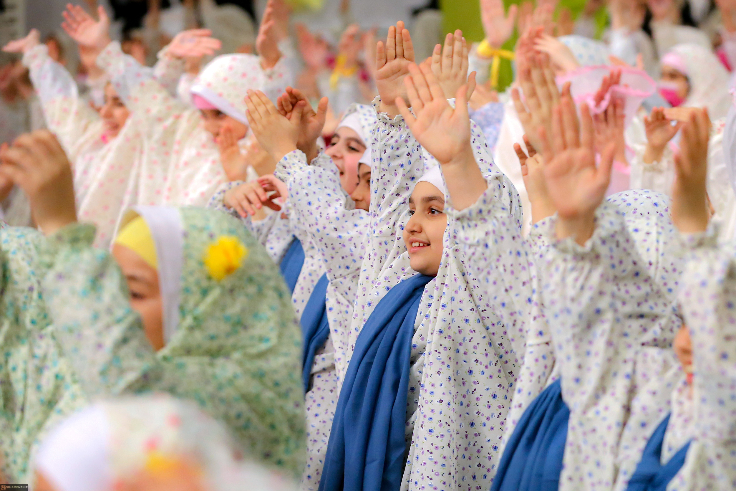 Imam Khamenei To Young Girls: Study for Iran’s Progress, Try to Be One of The Outstanding Women [Photos]
