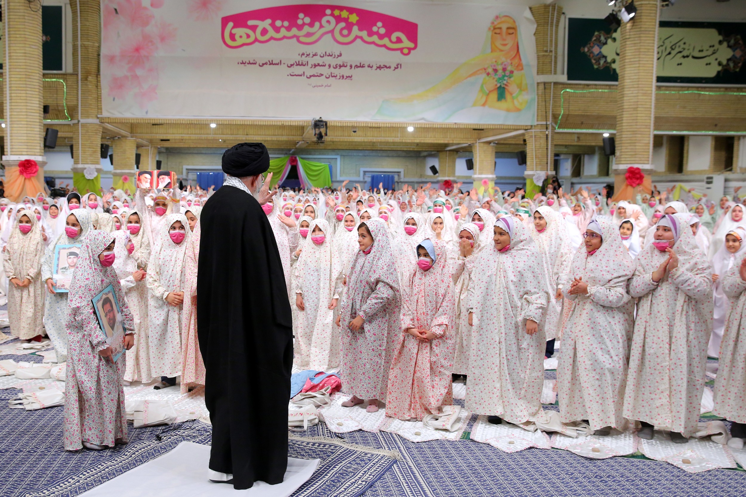 Imam Khamenei To Young Girls: Study for Iran’s Progress, Try to Be One of The Outstanding Women [Photos]